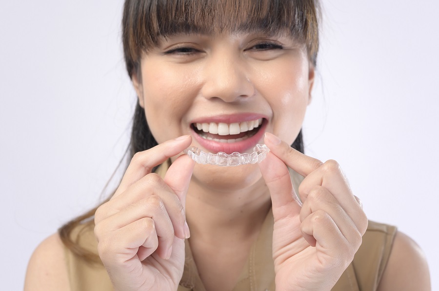 Invisalign To Straighten Your Smile